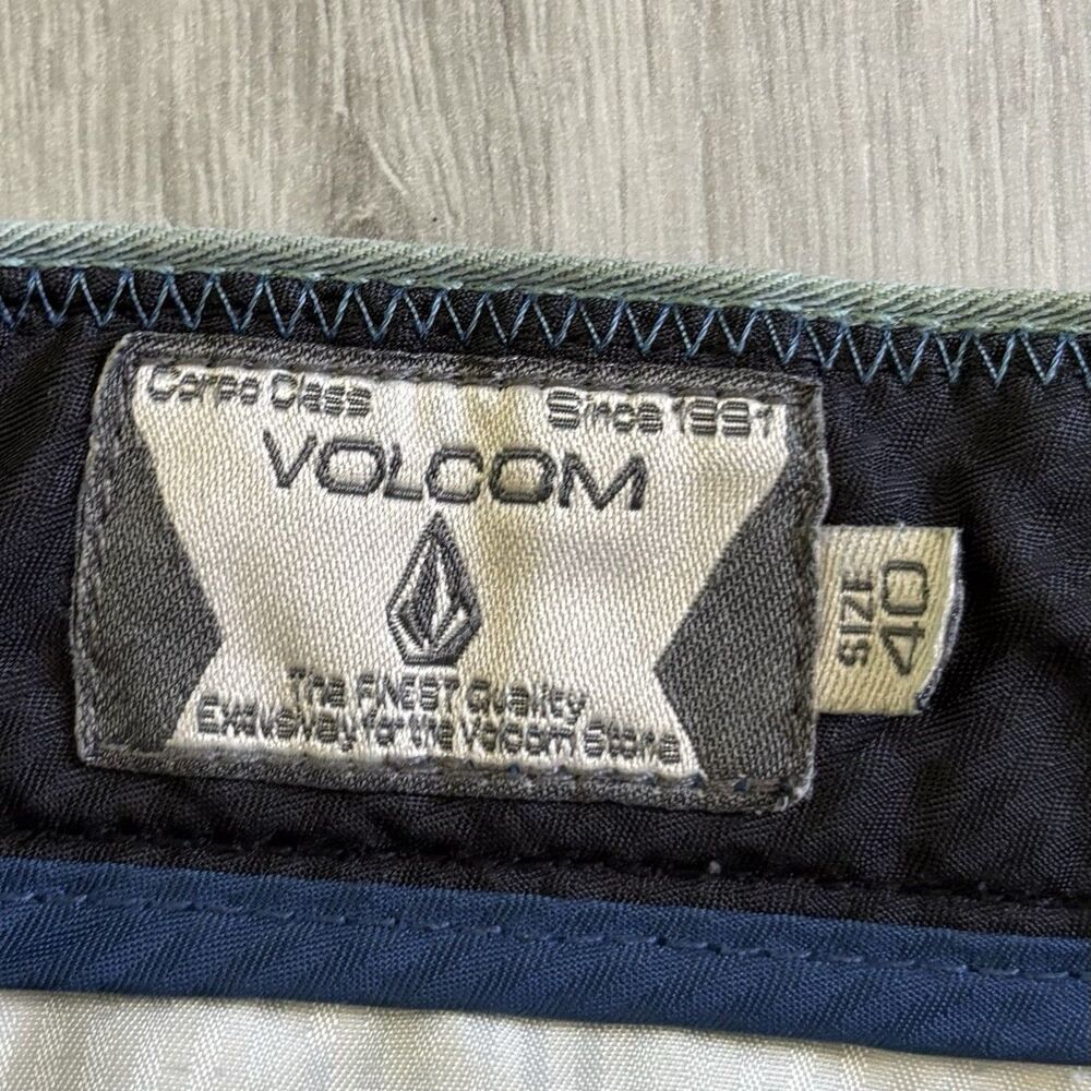 Volcom Green Shorts Men's Size 40 Corpo Class Outdoor Walking Casual Hiking - Picture 4 of 7